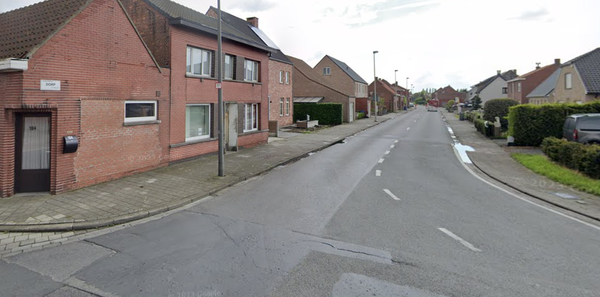 Zicht op de Dorpstraat in Berendrecht