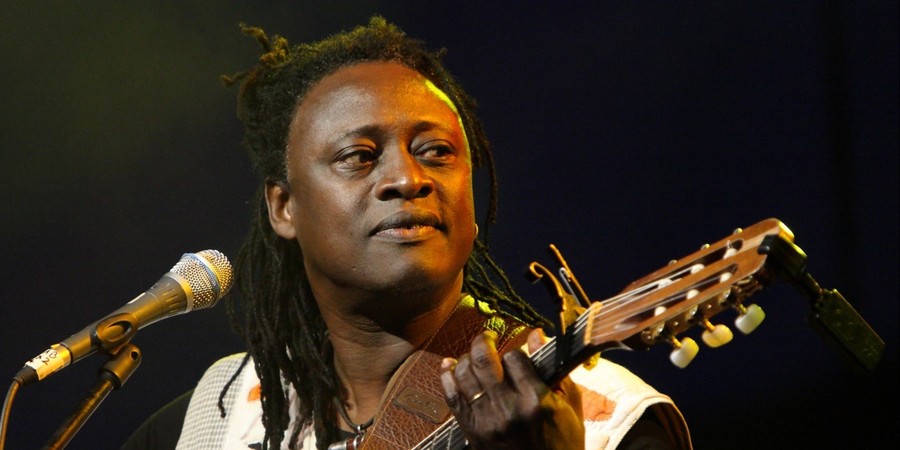 Habib Koité tijdens een optreden Habib Koité tijdens een optreden