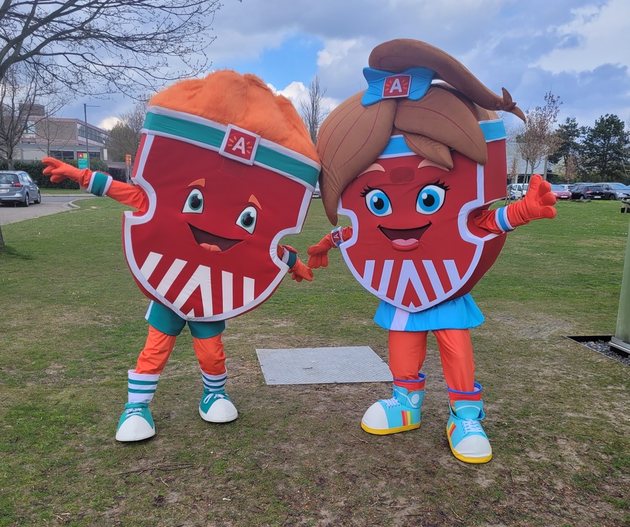 Sporting A mascottes Antwan en Antwanette