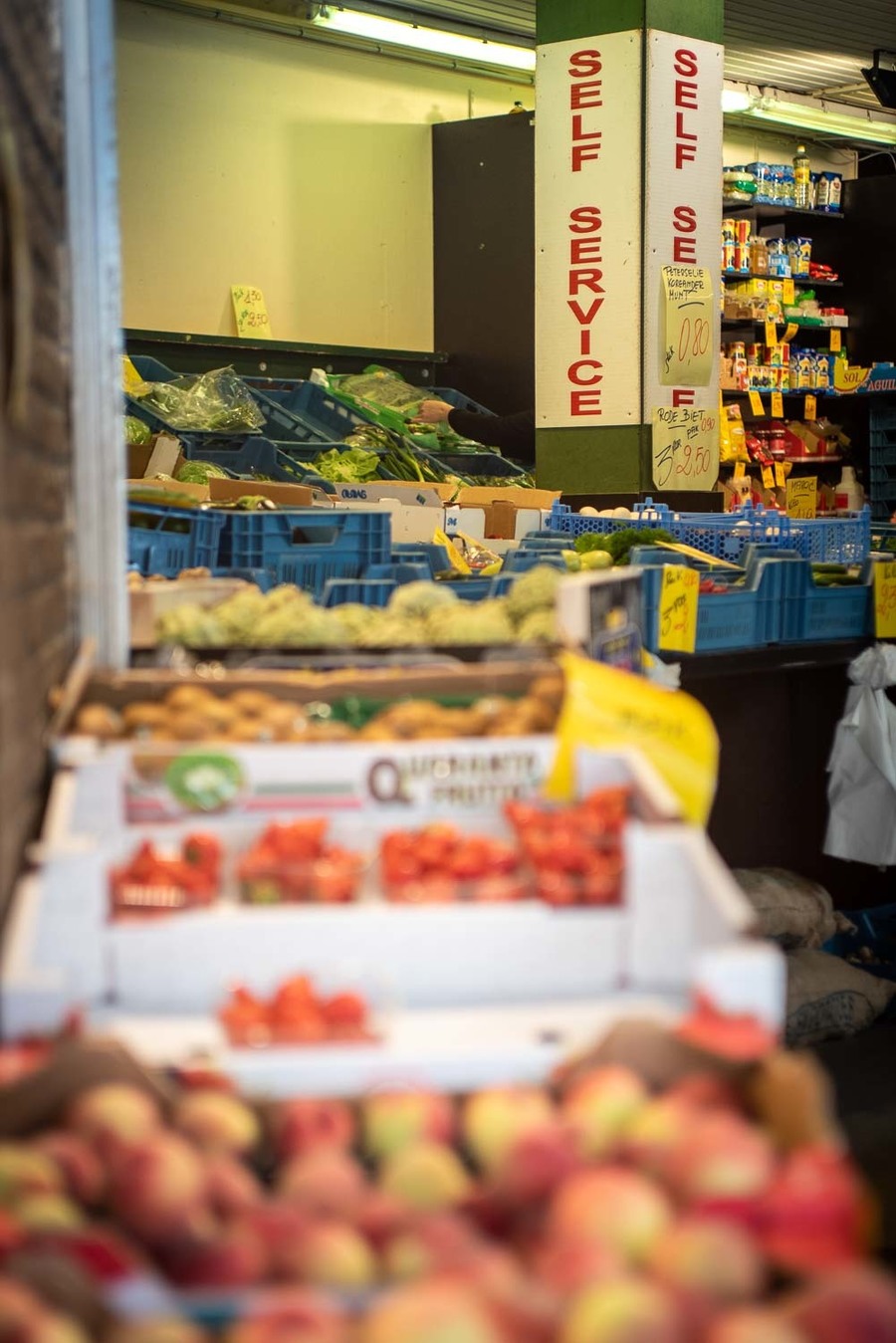 Binnentoog vol fruit