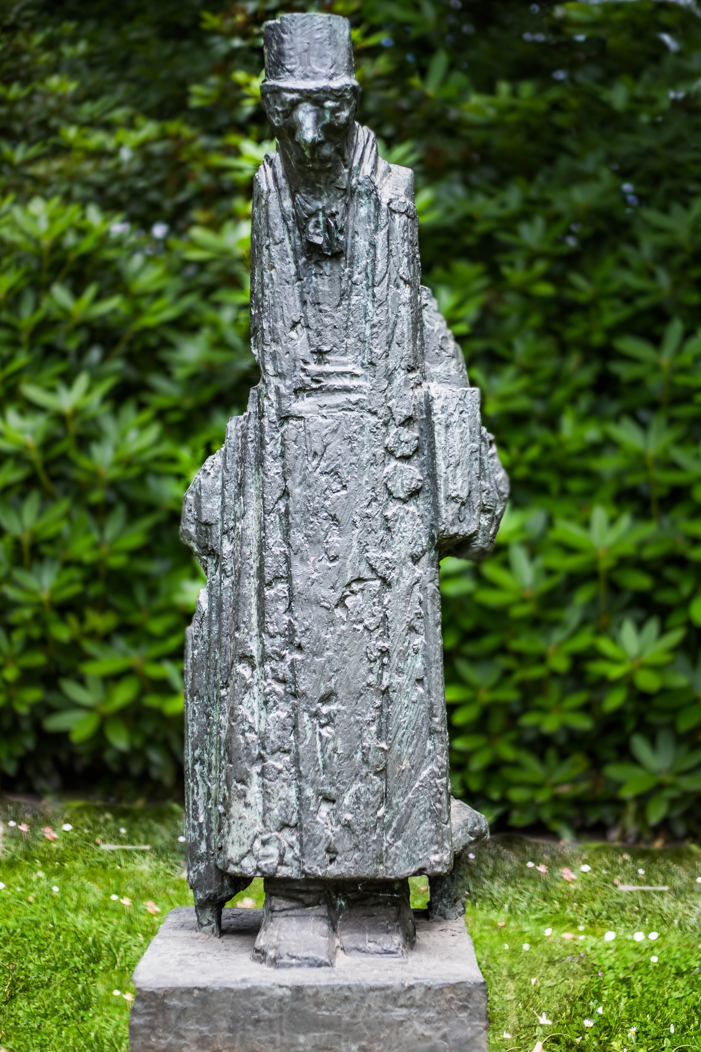 Standbeeld Keesje, het diakenhuismannetje