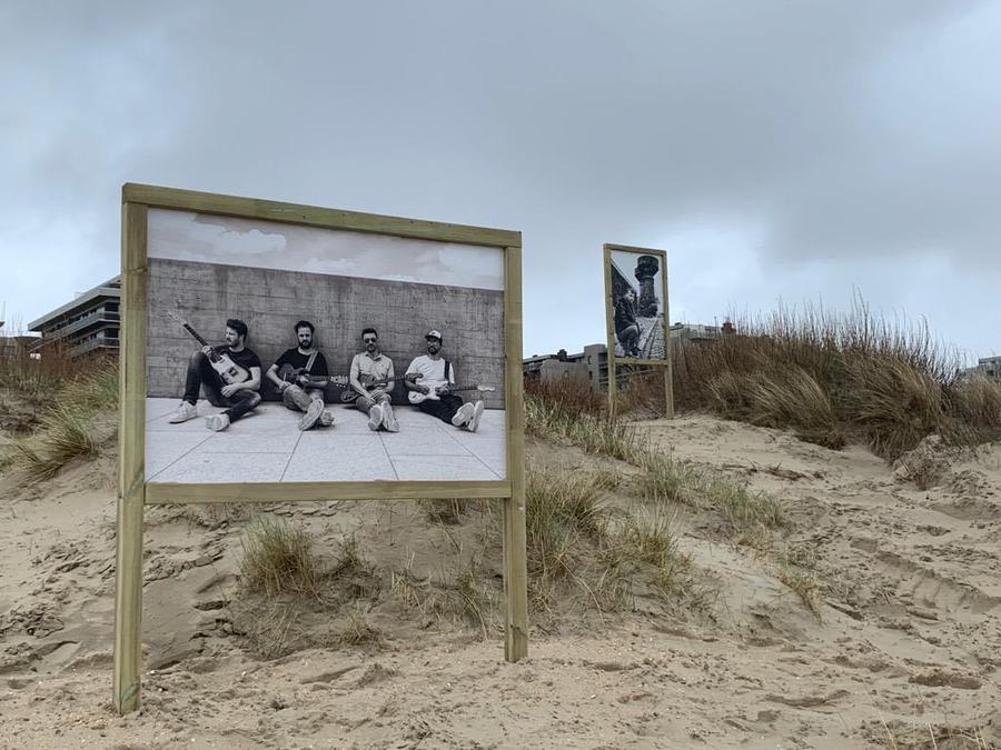 Expo 'Contrast' in de duinen van De Panne