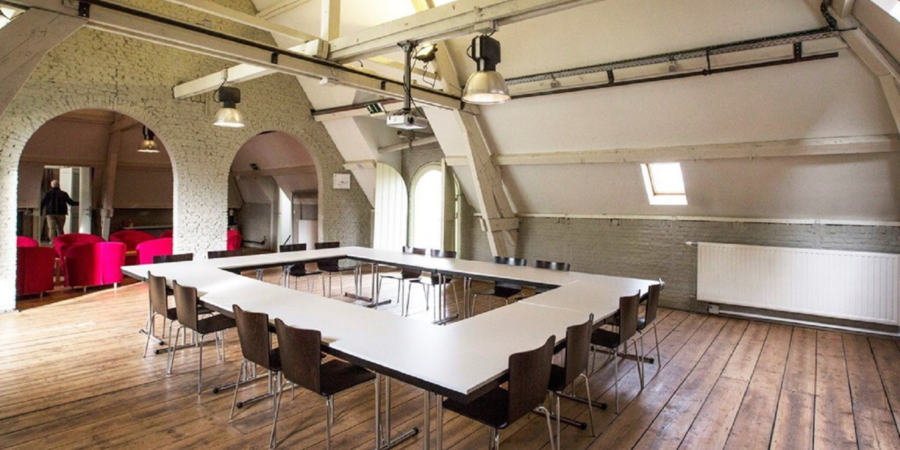 zaal op zolder