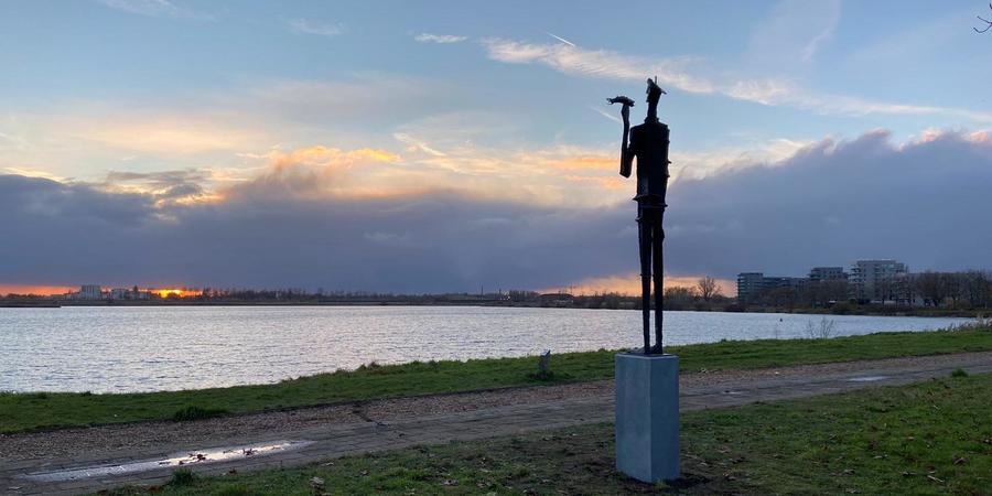 Beeld aan het water Beeld aan het water