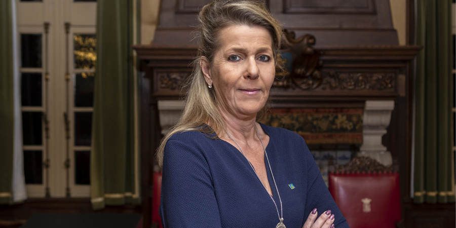 Districtsschepen Linda Verlinden Districtsschepen Linda Verlinden