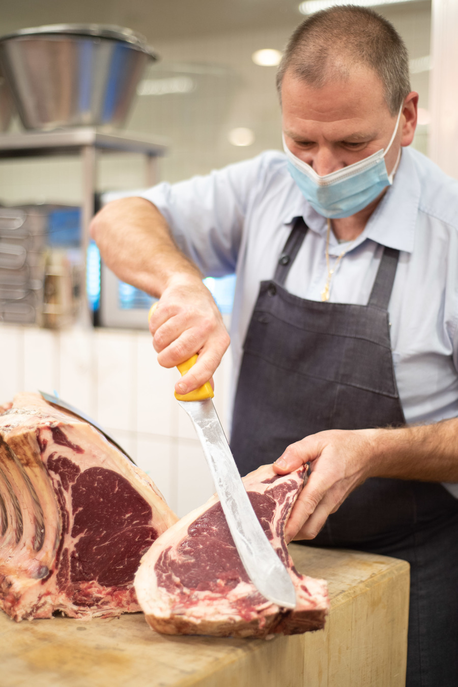 Snijden van dry aged beef