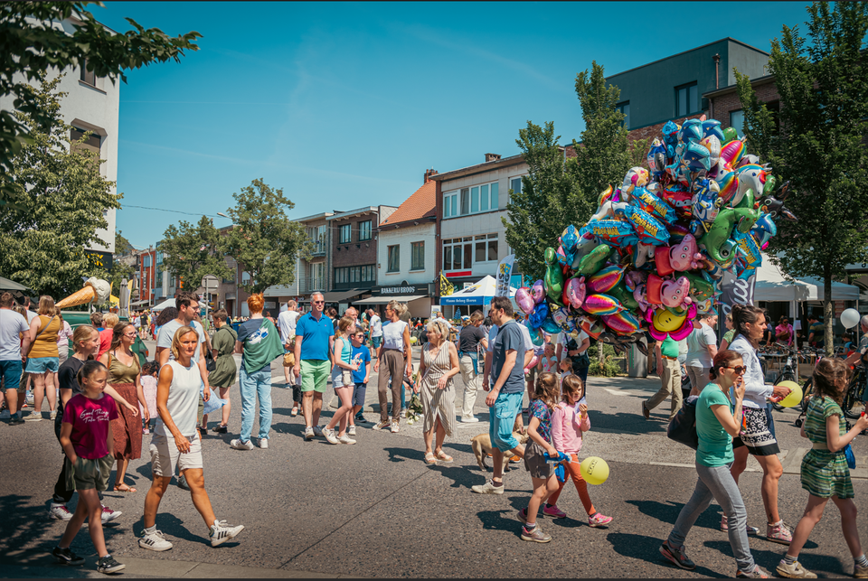 Bezoekers tijdens Heerlijk Ekeren