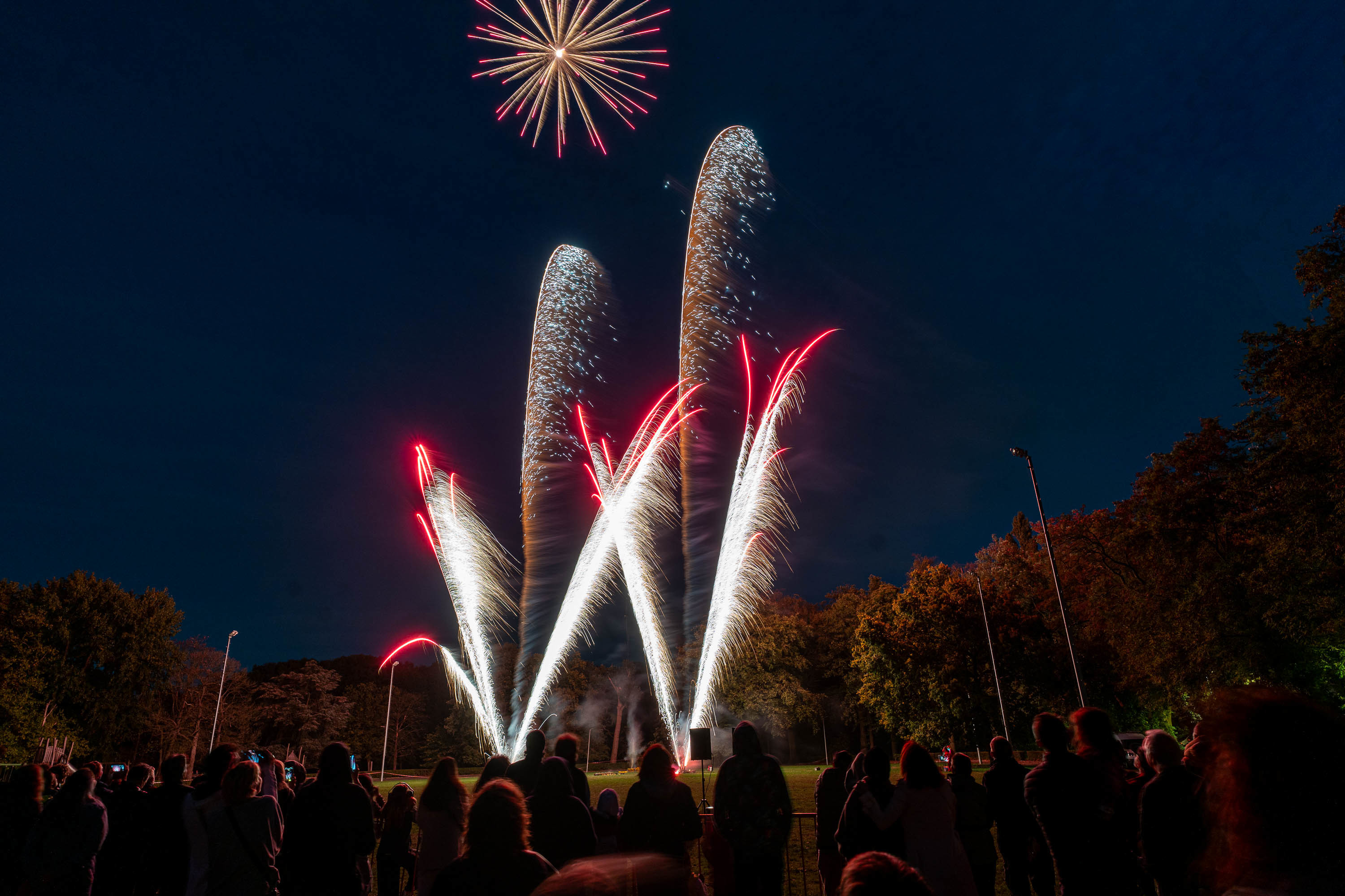 Vuurwerk aan de atletiekpiste