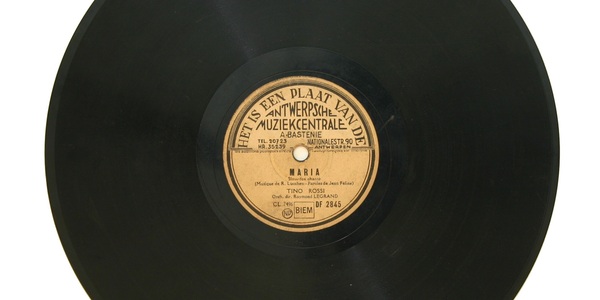 'Maria' van Tino Rossi, een vinylplaat uitgegeven door de Antwerpse Muziekcentrale