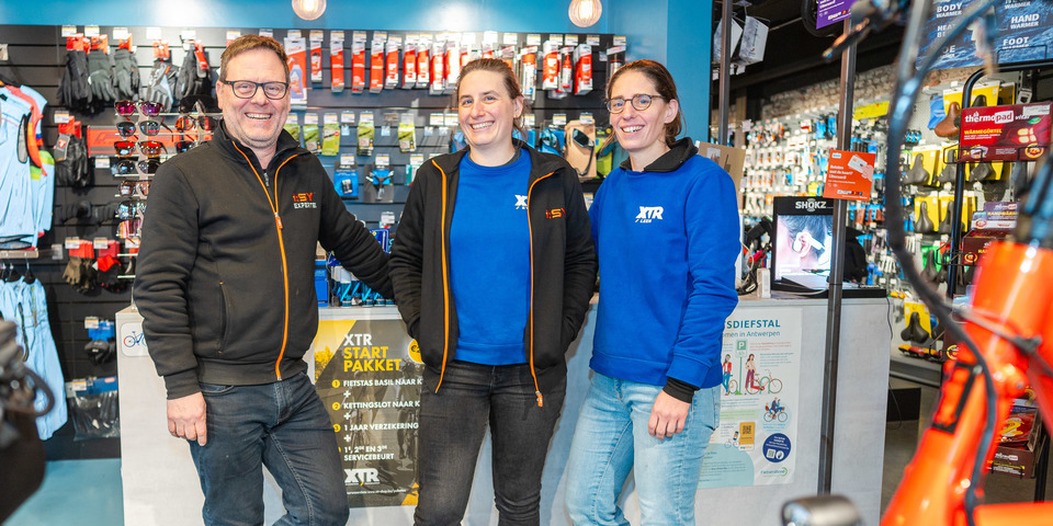 Heel het team in de winkel