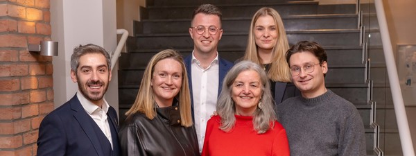 Groepsfoto van het districtscollege