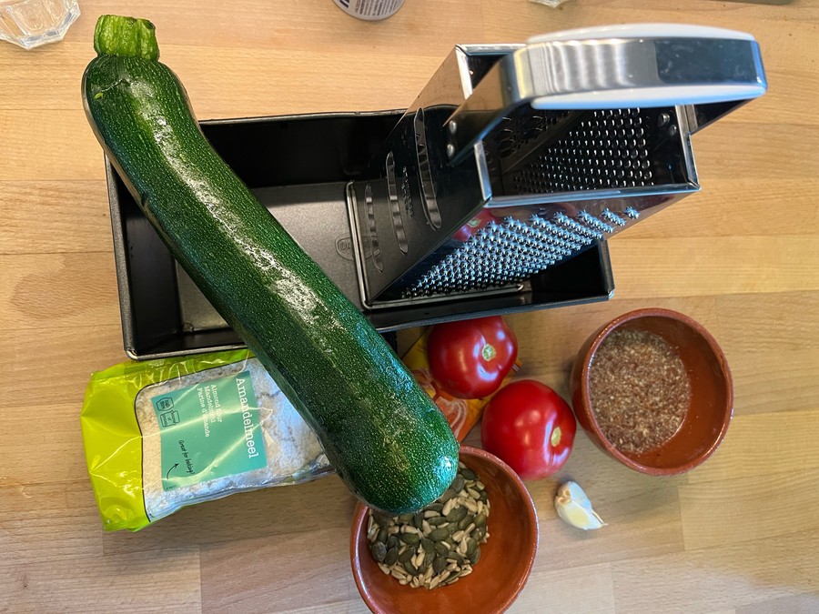 Ingrediënten courgettebrood Ingrediënten courgettebrood
