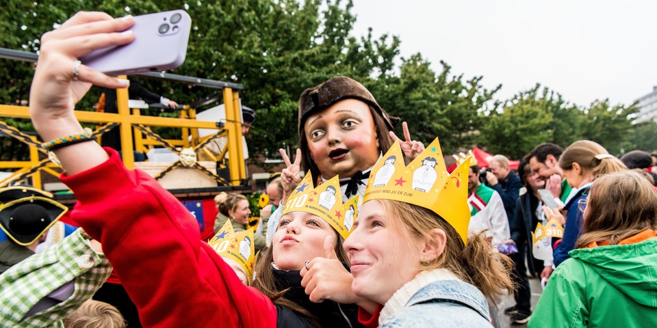 Reuzenstoet Borgerhout optocht en stoet gratis groot feest erfgoedprijs september leuke activiteit familie en gezin