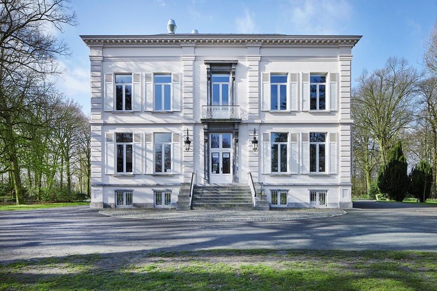 Cultuurhuis Hof De Bist Cultuurhuis Hof De Bist
