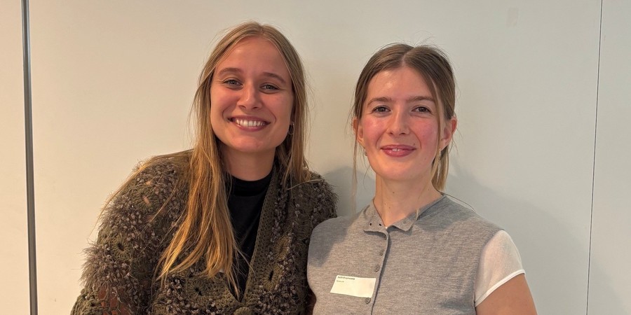 Lore en Judit van Felies Lore en Judit van Felies