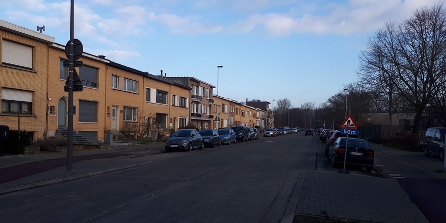 Schotensesteenweg, tussen Jozef van Poppelstraat en de Eugeen Fahylaan
