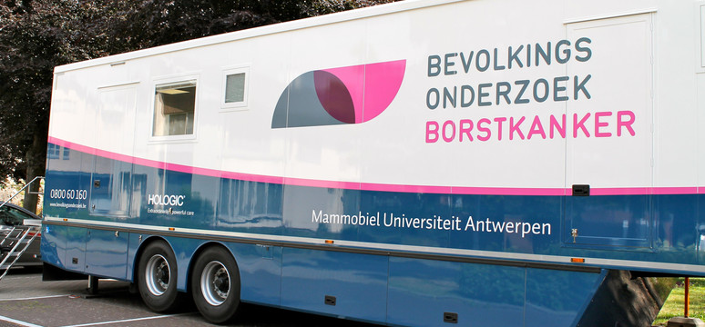 De mammobiel van de Universiteit Antwerpen