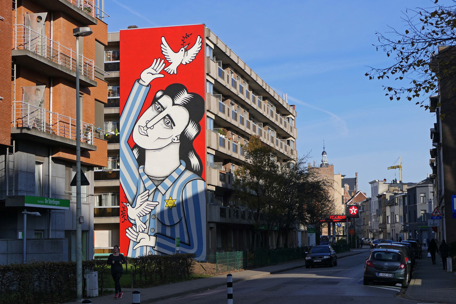 Street art op dienstencentrum Den Bleek