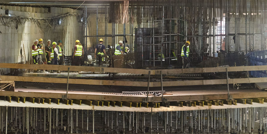 Ingenieurs op een werf Ingenieurs op een werf