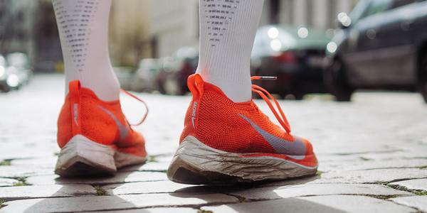 Loopschoenen op straat