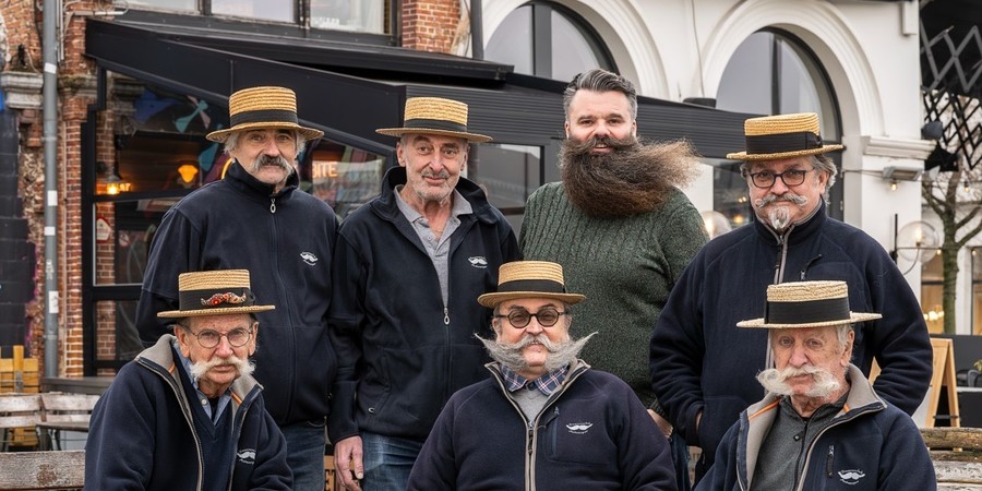 Leden van de Snorrenclub