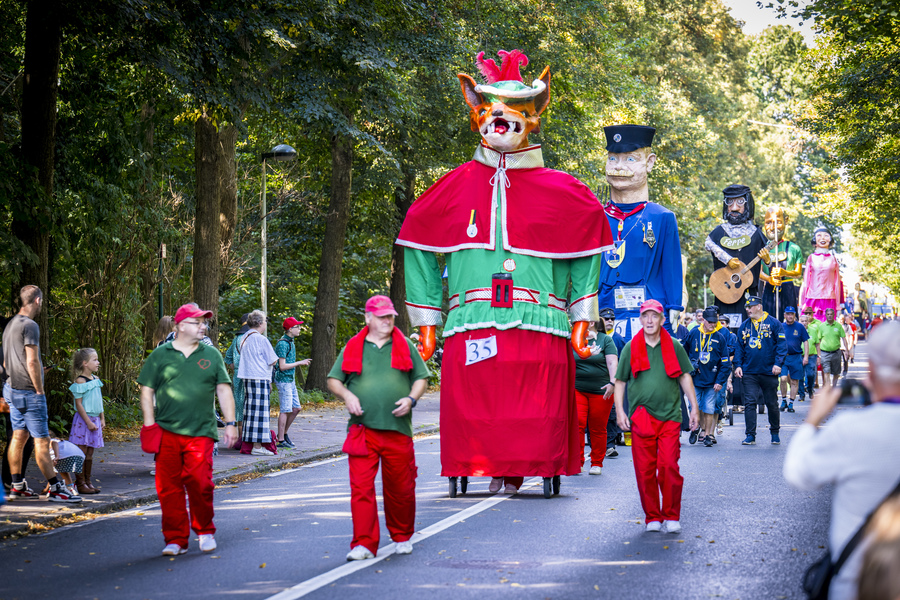 Reuzenstoet Deurne 2024