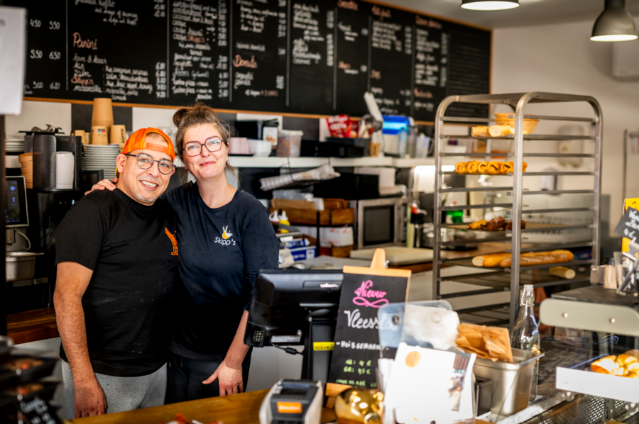 Portretfoto van Natacha en Jamal van broodjeszaak Skipp's Portretfoto van Natacha en Jamal van broodjeszaak Skipp's