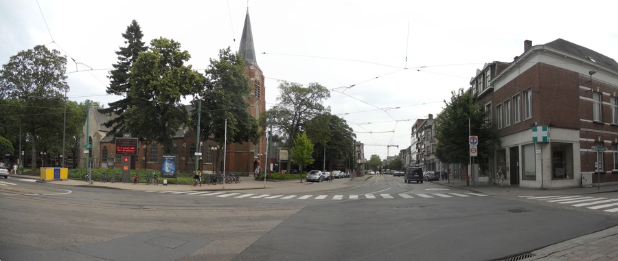 Omgeving kerk (september 2015) Omgeving kerk (september 2015)