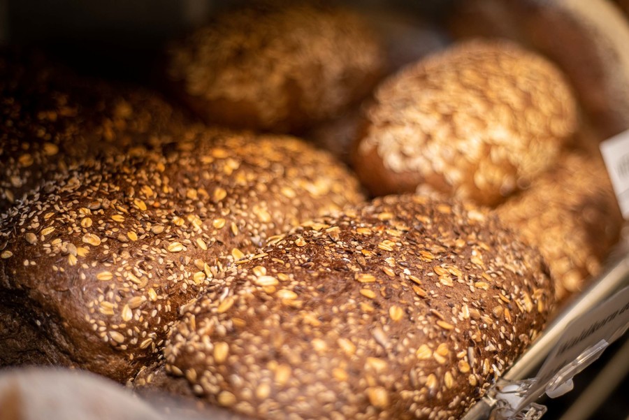 Detail van donkere broden