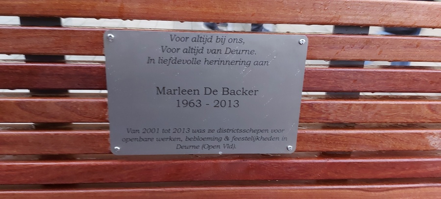 Infobordje herdenkingsbank