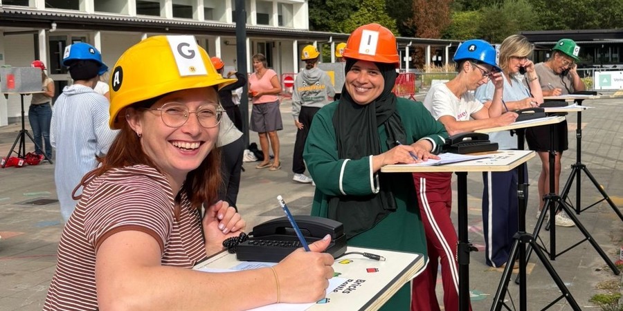 Leerkrachten van Het Talent volgen een bootcamp. Leerkrachten van Het Talent volgen een bootcamp.