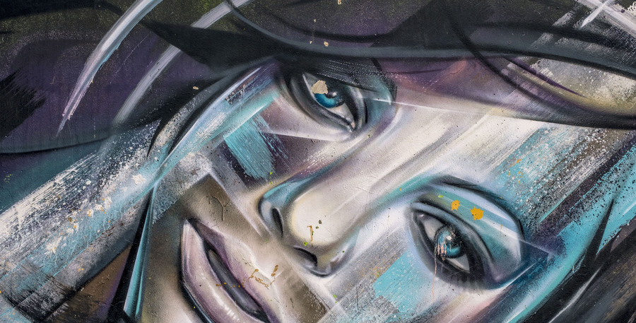 Graffiti met het portret van een vrouw Graffiti met het portret van een vrouw