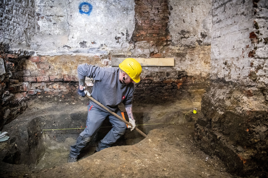 Opgravingen in de kelder van het stadhuis van Antwerpen