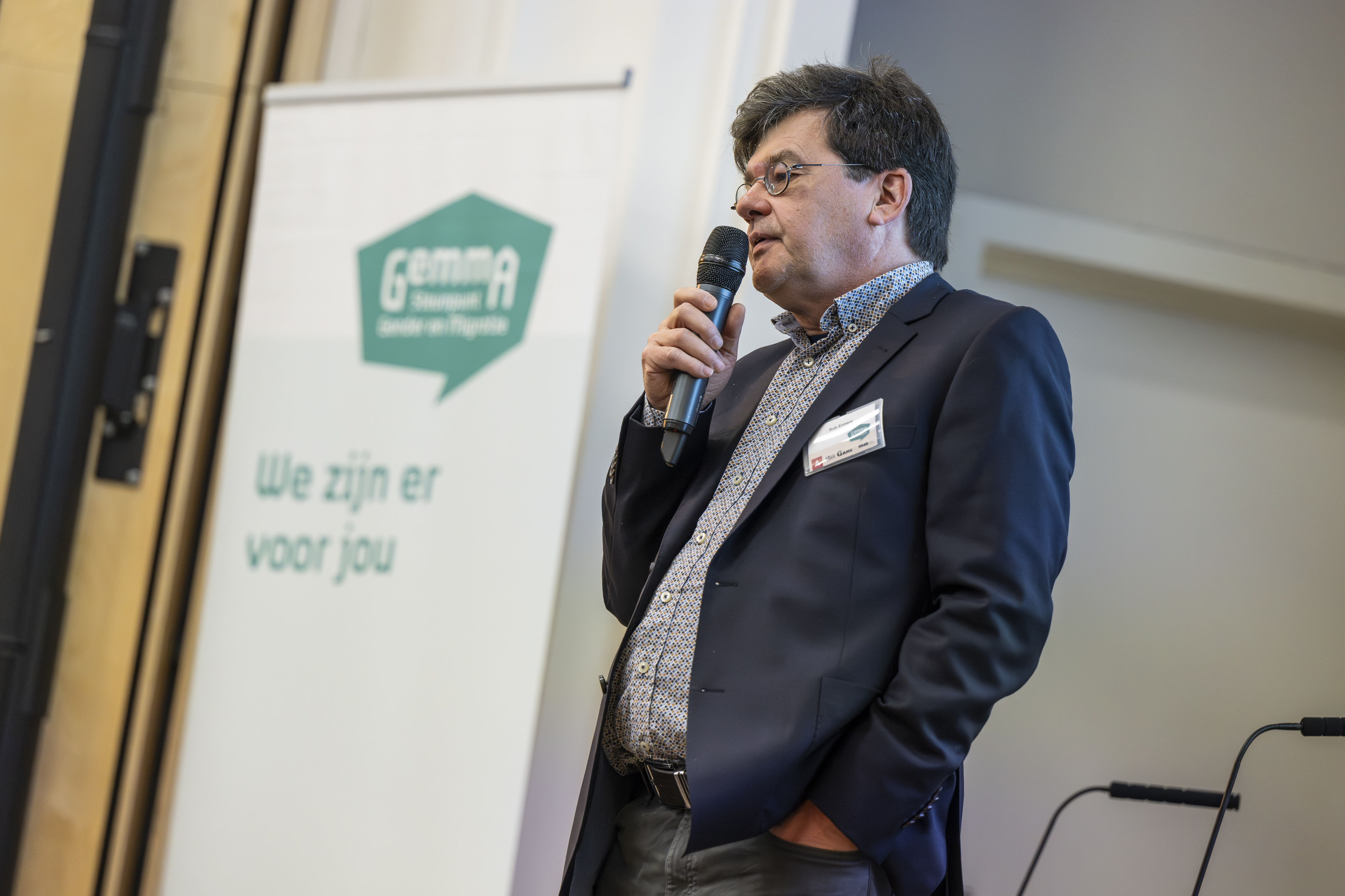 Rob Ermers met micro