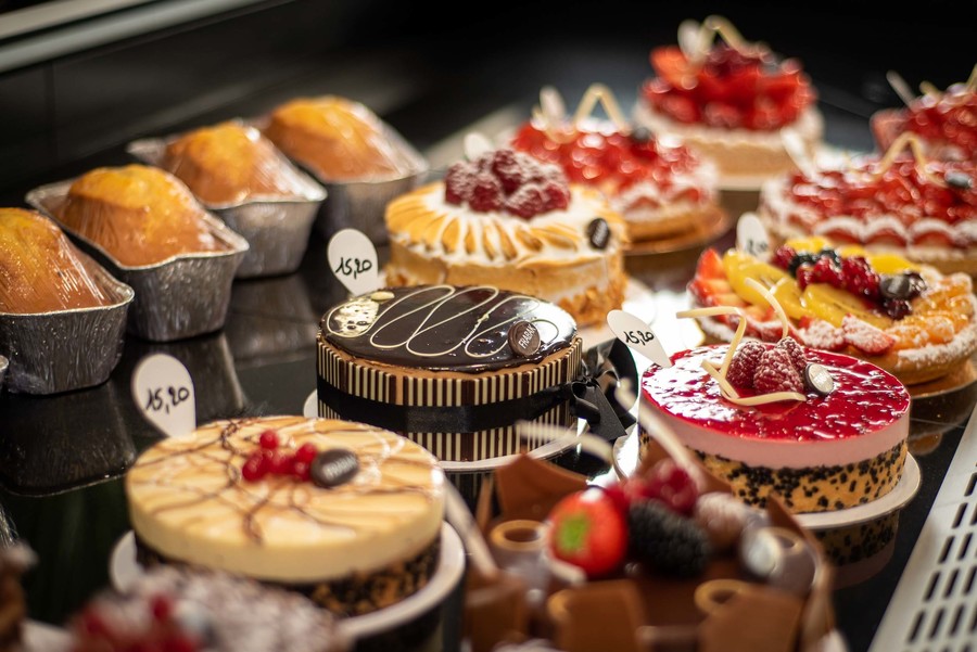 Toog met heerlijke taarten