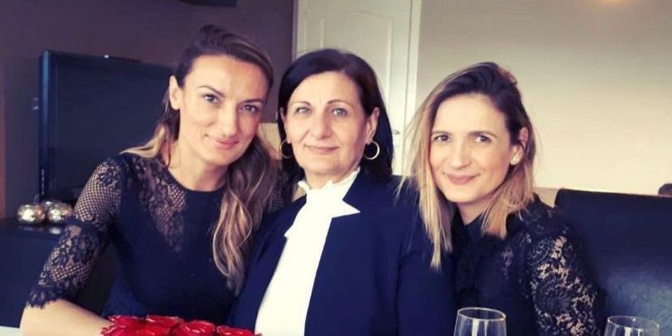 Ivana met haar mama en zus