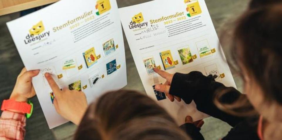 Kinderen stemmen voor favoriete boeken van de leesjury