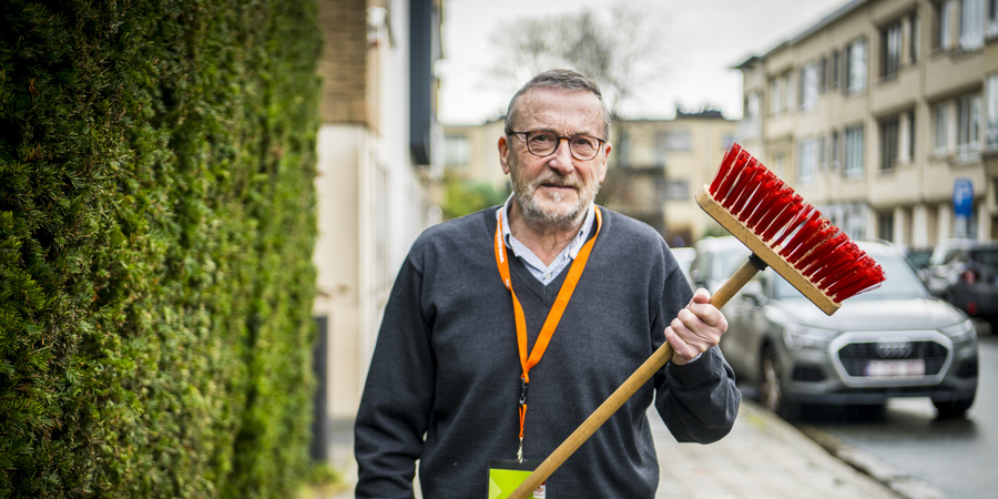 Luc En Zijn Buren Planten, Poetsen En Feesten “Samen Maken We Onze ...