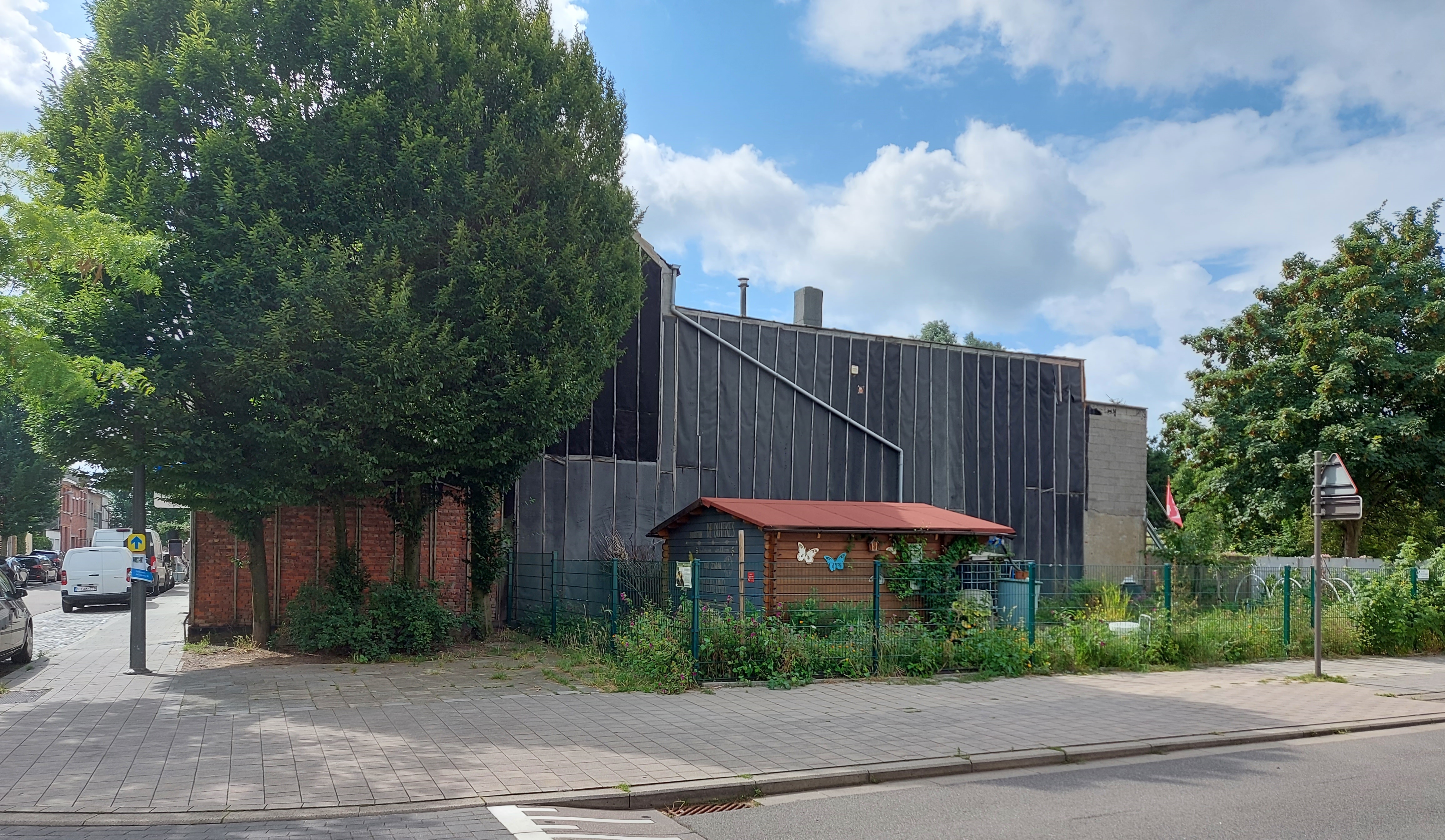 Hoek Bordink/Kluizeveldenstraat voor de werken Hoek Bordink/Kluizeveldenstraat voor de werken