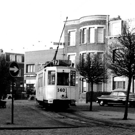 Ook tram 17 draaide aan het Frans Nagelsplein