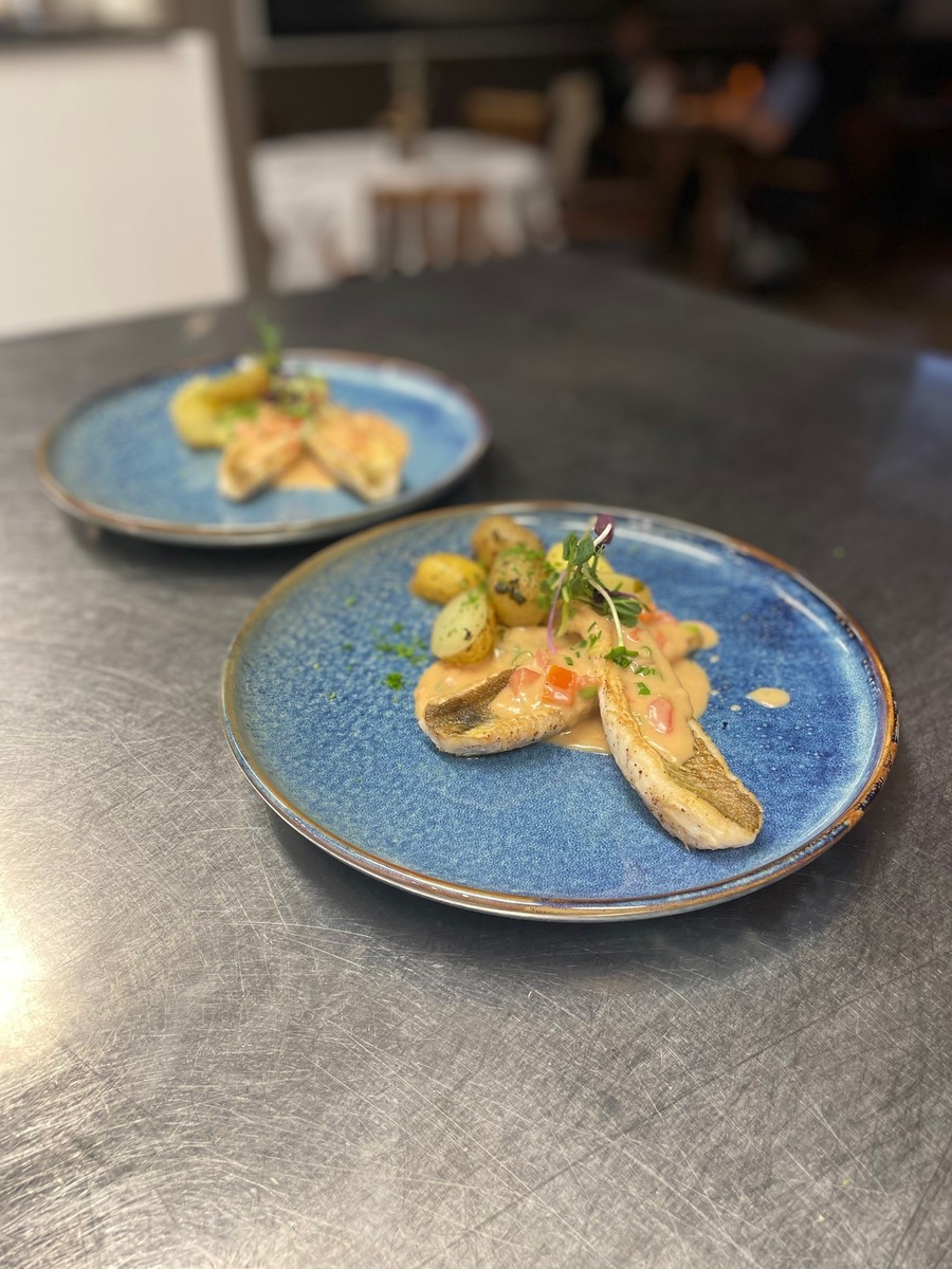 Gebakken vis met aardappelen