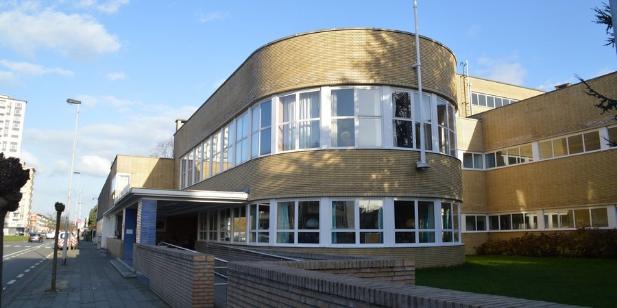 Kon. Atheneum Deurne Kon. Atheneum Deurne