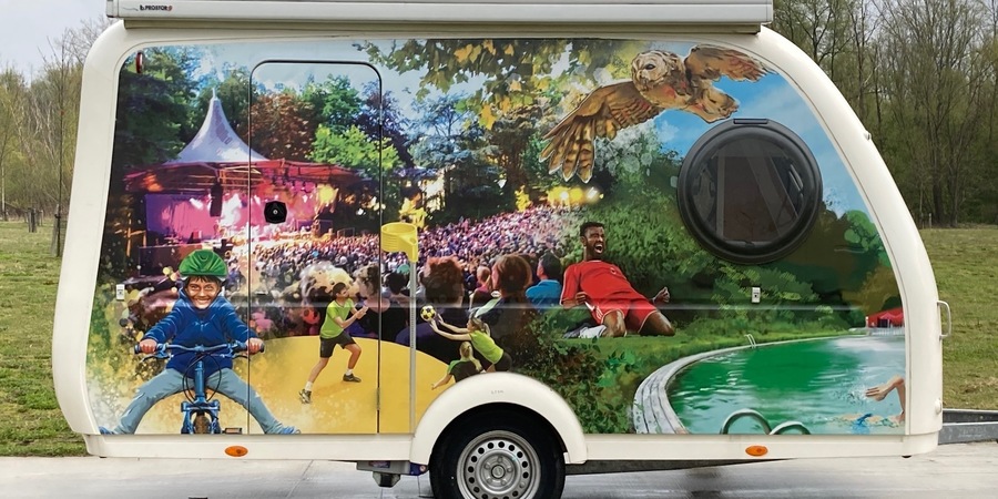 Zijkant buurtmobiel