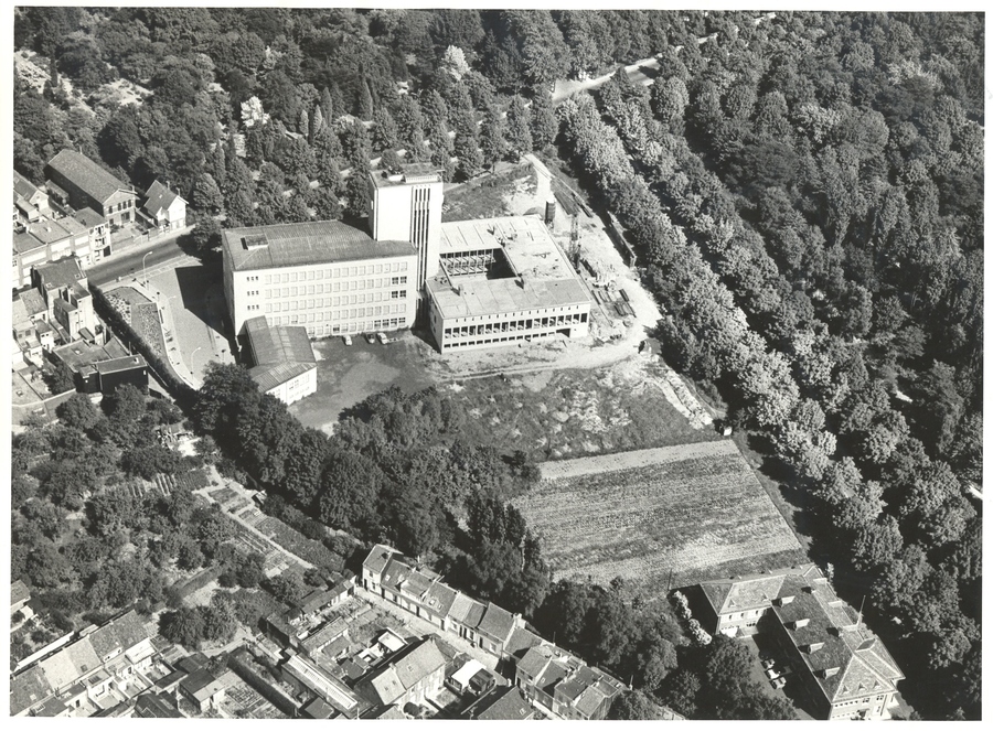Bovenaanzicht van het nieuwe gemeentehuis