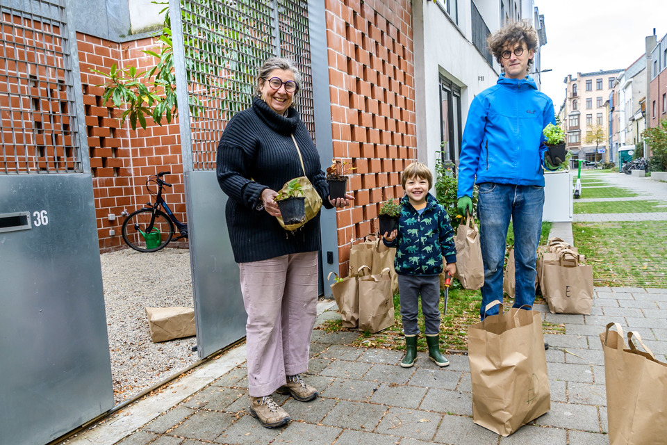 Foto van Wouter Van Herbruggen en buurtbewoners tijdens de Groeidag van 18 oktober 2025